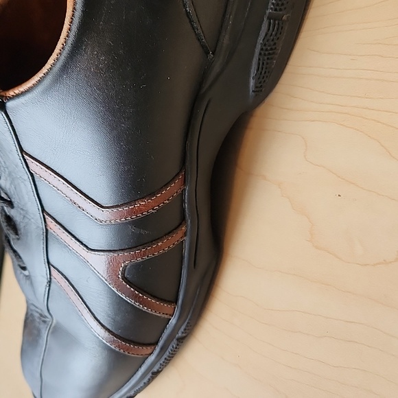 Allen Edmonds Casual Traveler Lace Up Sneaker - Picture 5 of 8